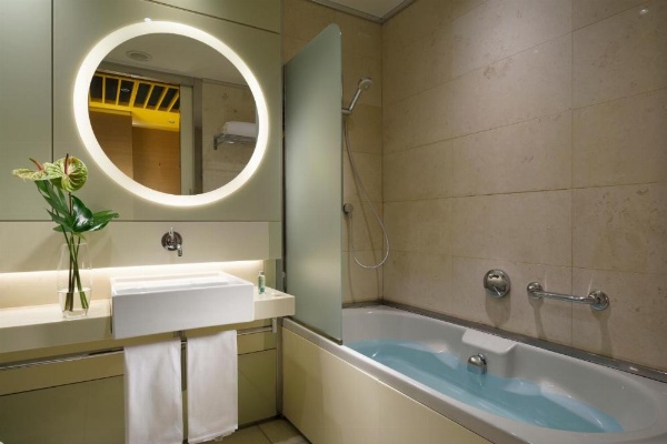 UNA HOTELS Bologna Centro image 12