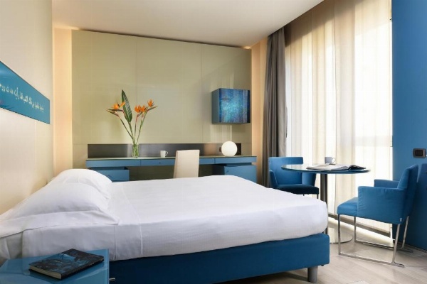 UNA HOTELS Bologna Centro image 14