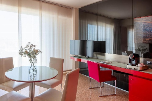 UNA HOTELS Bologna Centro image 42